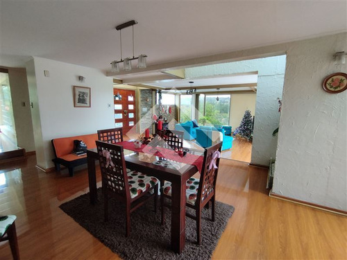 Casa En Venta Los Almendros, Reñaca, 5d Y 4b, Viña Del Mar