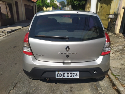 Renault Sandero 2014 1.0 16v Expression Hi-flex 5p