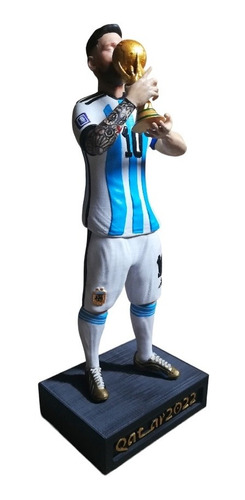 Lionel Messi. Campeón Qatar 2022. Figura 25cm Impresión 3d