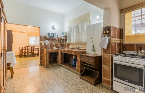Venta Casa 2 Dormitorios Moreno Con Cochera