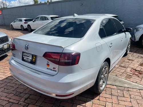 Volkswagen Jetta Trendline Mt 2,0