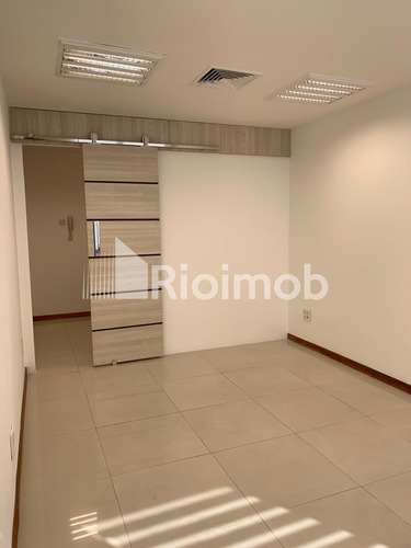 Imagem 11 de 16 de Lojas Comerciais Venda - Ref: 4583