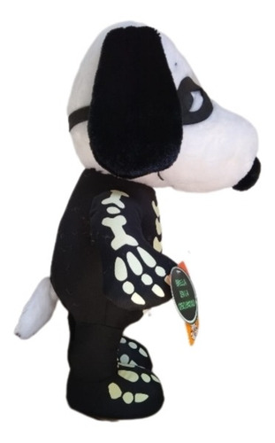 Greeter Peanuts Figura Snoopy Brilla En La Oscuridad (Usado)