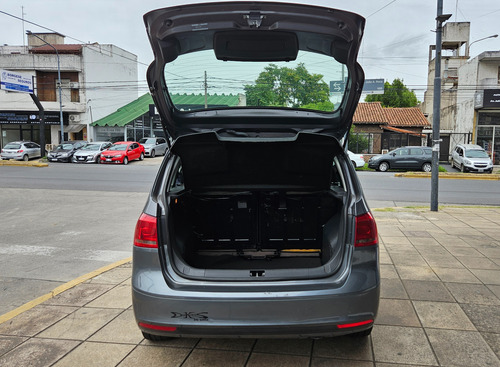 Volkswagen Suran 1.6 Trendline 11b