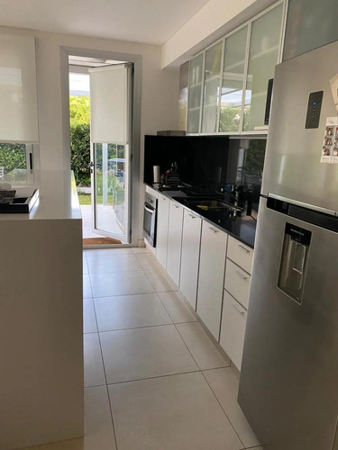 Departamento En Venta - 1 Dormitorio 1 Baño - Cochera - 162mts2 - Alberti, Pilar