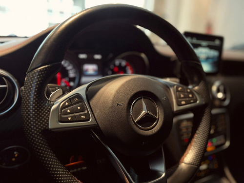 Mercedes-Benz Clase A 2.0 A250 Amg-line 211cv