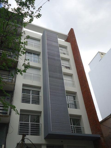 Apartamento Con Renta Proximo A Facultades!!