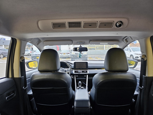 Mitsubishi Xpander Cross 7 Puestos