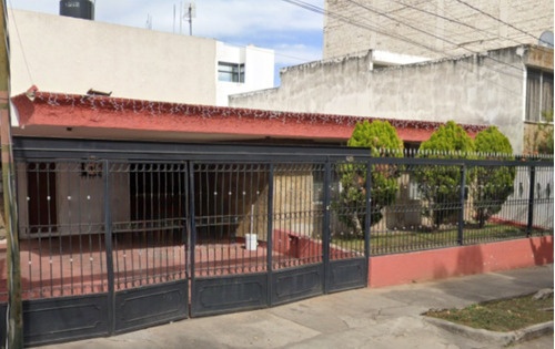 Casa En Venta, Recuperación Bancaria, Col. Circunvalación Vallarta, Guadalajara, Jalisco. Laab2