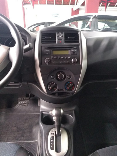 Imagem 12 de 15 de Nissan / Versa Sv 1.6 Cvt 2018