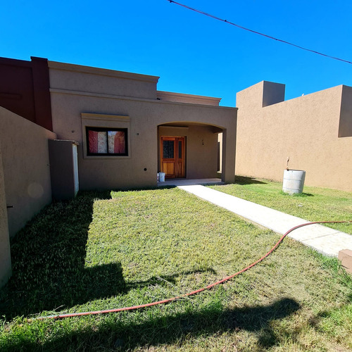 Duggan - Casa A Estrenar 2 Dorm - Ubicacion