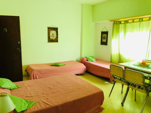 Imagen 1 de 6 de Departamento Monoambiente A Metros De La Playa En Miramar.