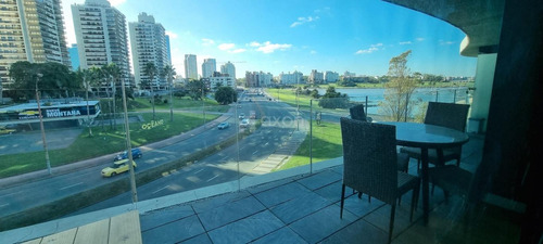 Venta De Apartamento Con 1 Dormitorio En Barrio Puerto Del Buceo