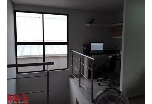 Casa Unifamiliar Con Buena Ubicación.(mls#239795)
