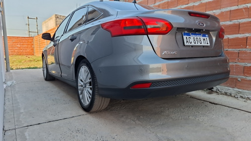 Ford Focus III 2.0 Sedan Se Plus Mt