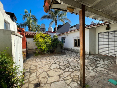 Venta Casa 4 Ambientes 5 Cuadras De Estación Castelar Centro