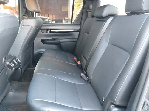 Toyota Hilux 2.8 Cd Srx 177cv 4x4 At 2020