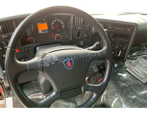 Imagem 4 de 12 de Caminhão Scania P360 6x2t