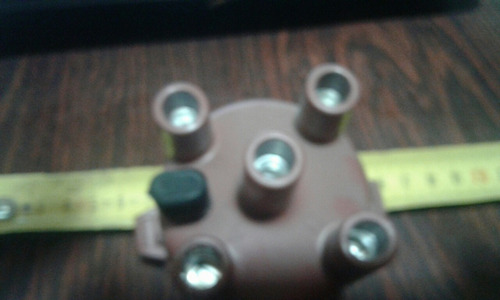Tapa De Distribucion L-300 P13 Mtrr Nkr Md604337