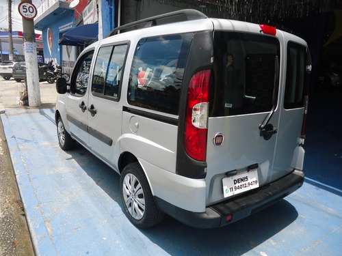 Fiat Doblo 2017 1.8 Flex 7 Lugares Prata