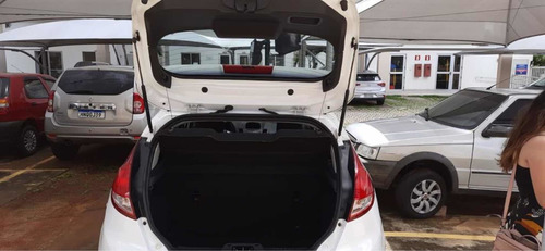 Imagem 8 de 9 de Ford Fiesta Ha 1.6 Se