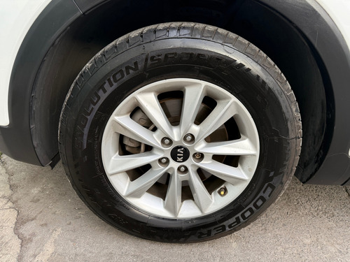 Kia Sorento 2.4 Lx At