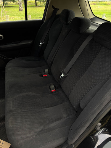 Nissan Tiida 1.8 Visia 5 p