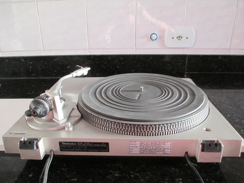 Toca Disco Technics Sl D2 Japan Funcionando Leia O Anuncio Prateado (Usado)