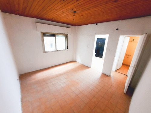 Imagen 1 de 12 de Departamento En Alquiler En Lanus Este