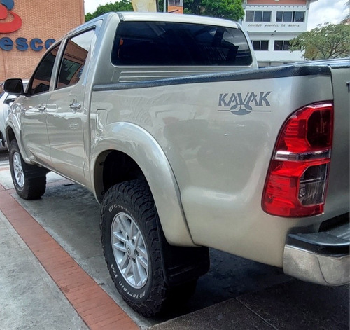 Imagen 4 de 11 de Toyota Hilux Kavak Hilux