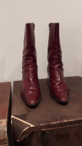 Botas De Cuero Bordo Talle 39