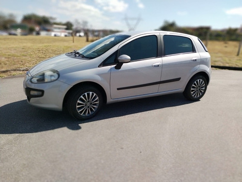 Imagem 1 de 10 de Fiat Punto 2013 1.4 Attractive Flex 5p