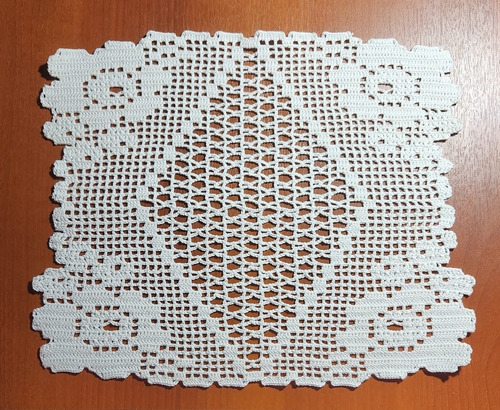 Carpeta A Crochet 29 X 35cms - Villa Luro O Adelina 