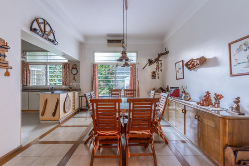 Local En Caballito Con Jardin