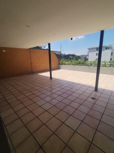 Apartamento En Alquiler El Peñon. Semi Equipado Con Terraza