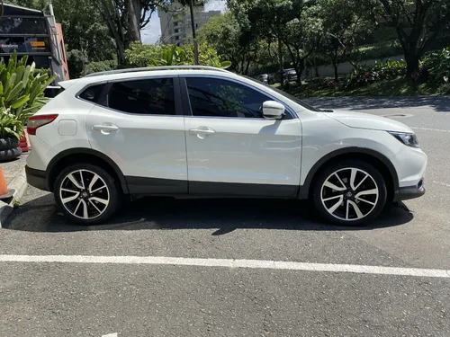 Nissan Qashqai 2.0 Esclusive At 4x4 2015