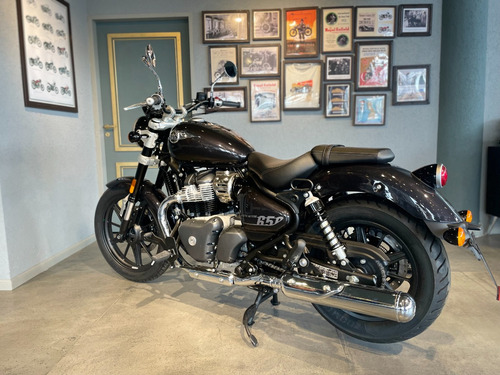 Royal Enfield Super Meteor 650