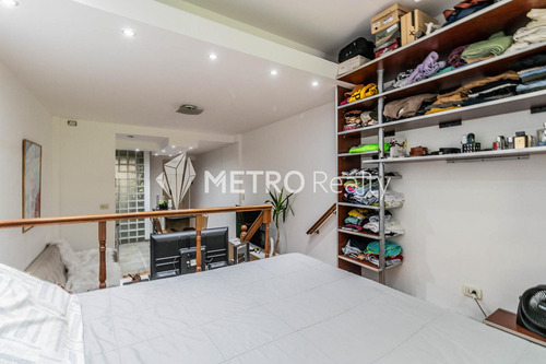 Venta De Departamento Con Balcón En Las Cañitas