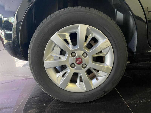Imagem 7 de 11 de Fiat Punto Attractive 2016