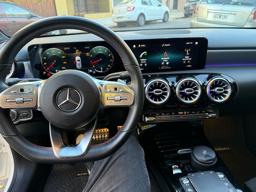 Mercedes-Benz Clase A 2.0 A250 Amg-line 211cv