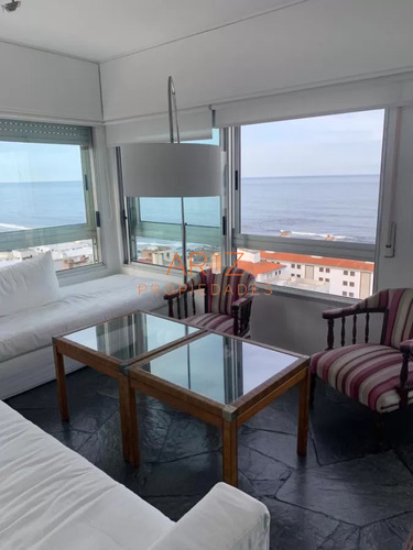 Espectacular Apartamento En Venta En Punta Del Este Con Hermosa Vista A La Playa Brava Y A Playa Mansa 