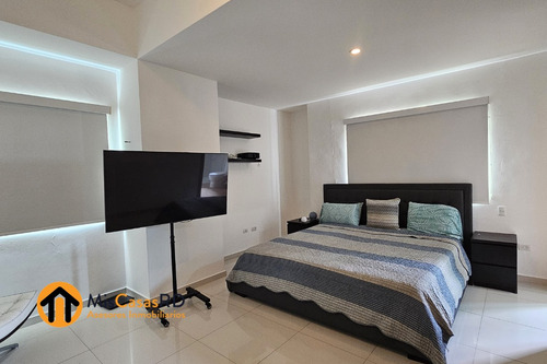 Apartamento En Evaristo Morales, Una De Las Zonas Más Exclusivas De La Ciudad Us$230,000