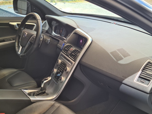 Volvo XC60 2.5 T5 Momentum