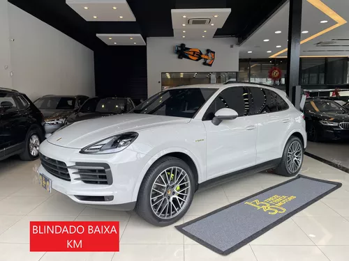 Carros e Caminhonetes Macan 7.000 a 50.000 km em Curitiba