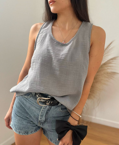 Blusa Musculosa De Lino Asturias Gris Remera Camiseta