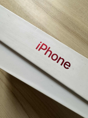 iPhone SE Red 128 Gb Apple -usado- (Usado)