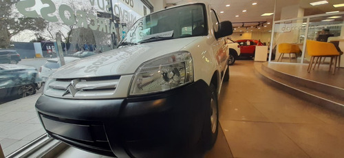 Imagen 10 de 25 de Citroen Berlingo 2023 1.6 Hdi 92 Bussines