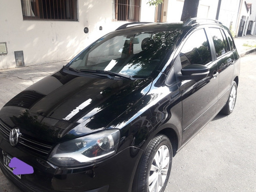 Volkswagen Suran 1.6 Trendline 11b 2012