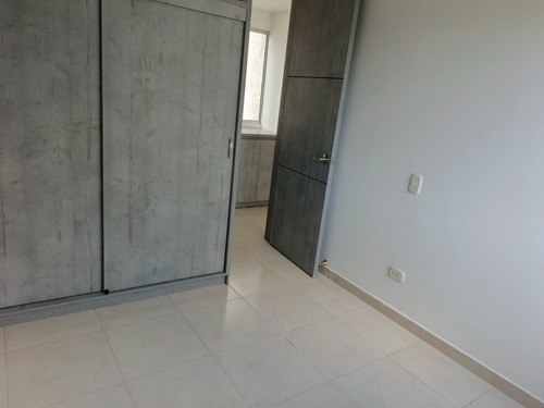 Vendo Apartamento En Los Naranjos 5, Cali, Valle (18501).