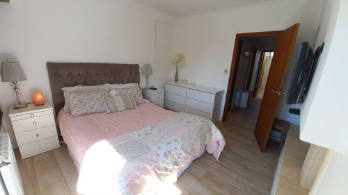 Casa En Venta En Caisamar